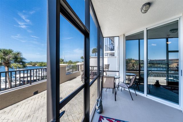 3313 SUNSET KEY CIRCLE 104, Punta Gorda, FL 33955