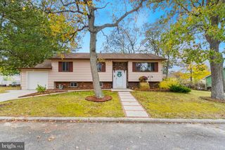 42 MONROE AVE, Browns Mills, NJ 08015