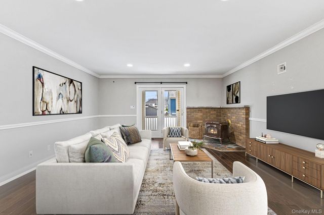 43 Clifford Place 43, Harrison, NY 10528