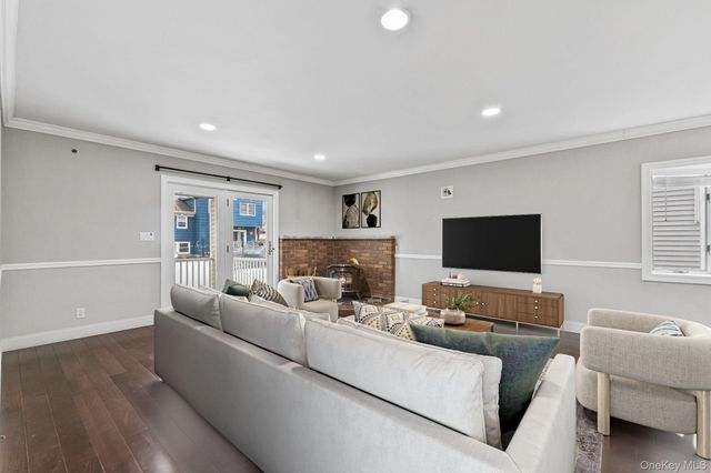 43 Clifford Place 43, Harrison, NY 10528