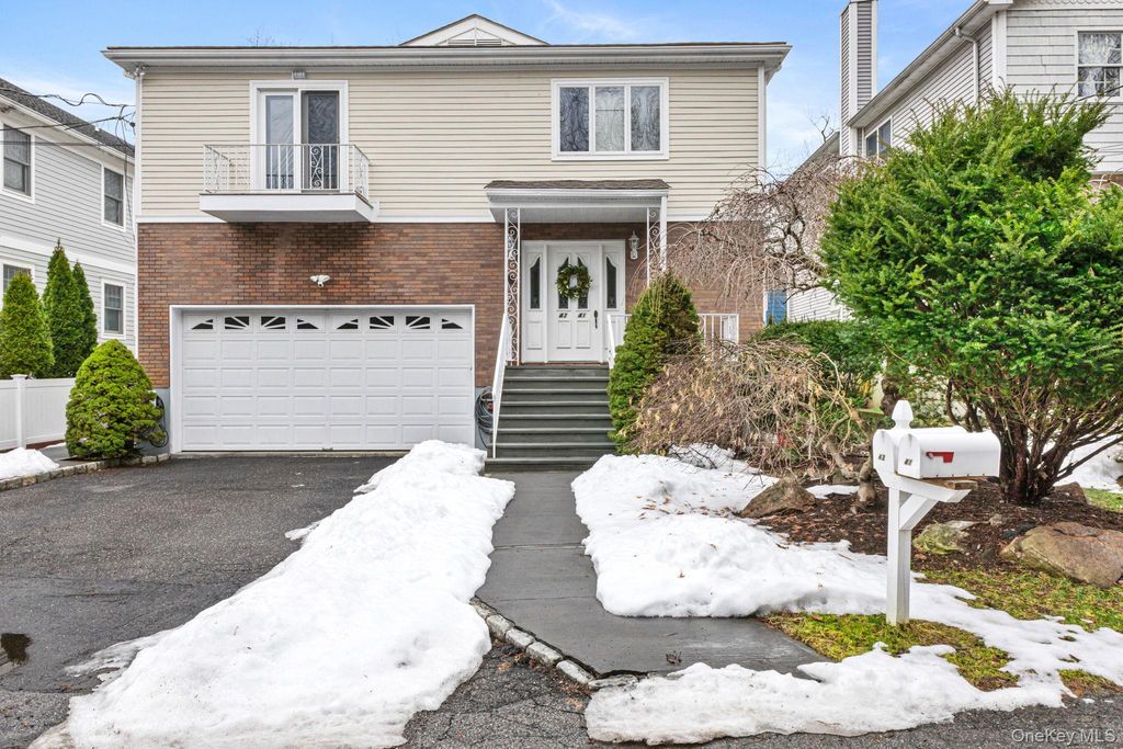 43 Clifford Place 43, Harrison, NY 10528