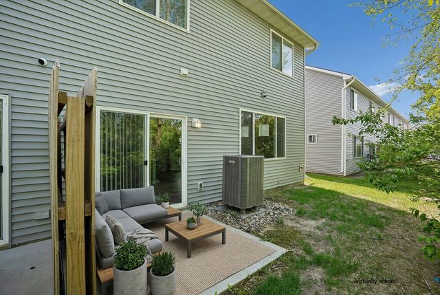 260 Amberwood Drive, Pleasant Hill, IA 50327