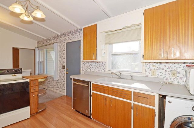 5511 Maywood Road, Monona, WI 53716