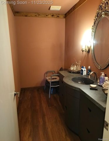 7533 Danbury Drive, West Bloomfield Charter Township, MI 48322