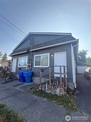 604 N 7th Avenue, Kelso, WA 98626