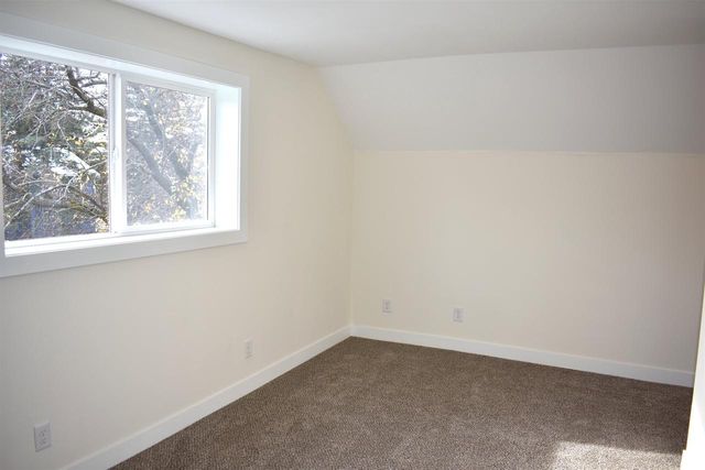 1915 N 53rd St, Superior, WI 54880