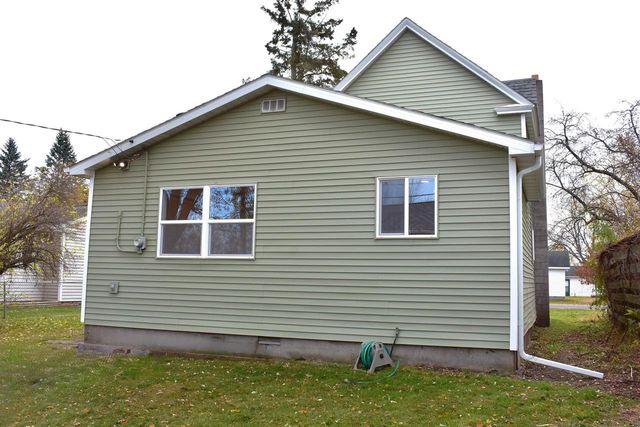 1915 N 53rd St, Superior, WI 54880