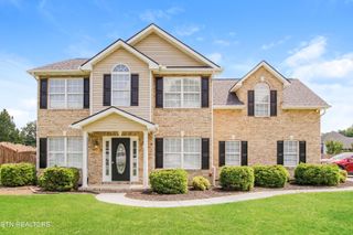 5930 Gray Gables Drive, Knoxville, TN 37931