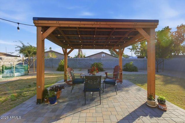 2507 E LIBBY Street, Phoenix, AZ 85032