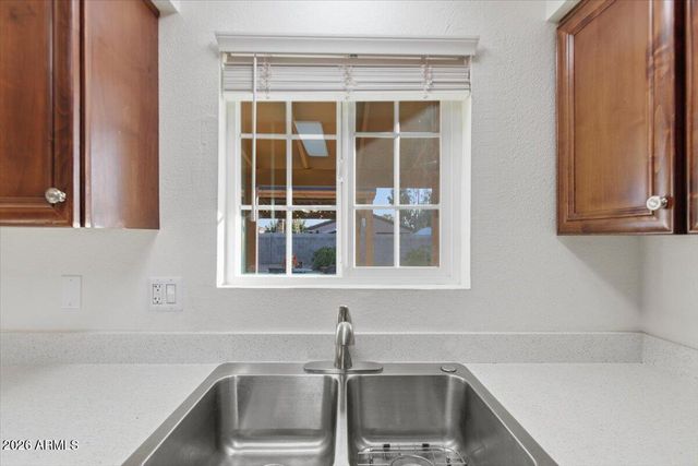 2507 E LIBBY Street, Phoenix, AZ 85032