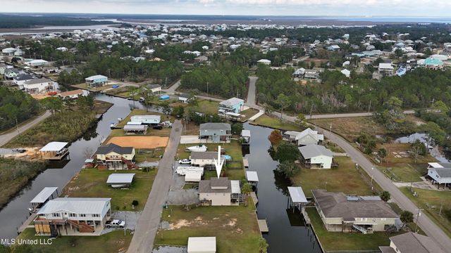 10052 New Mexico Street, Bay Saint Louis, MS 39520