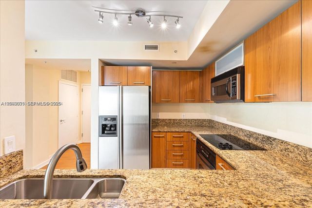 9055 SW 73rd Court 2108, Miami, FL 33156
