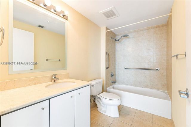 9055 SW 73rd Court 2108, Miami, FL 33156
