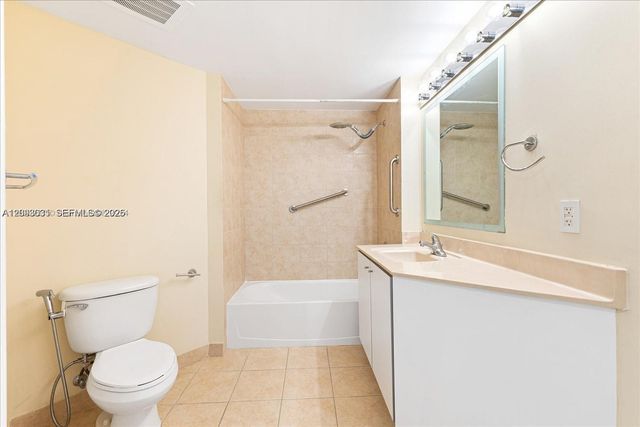 9055 SW 73rd Court 2108, Miami, FL 33156