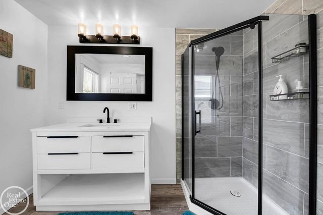 22816 Shakespeare Street, Eastpointe, MI 48021