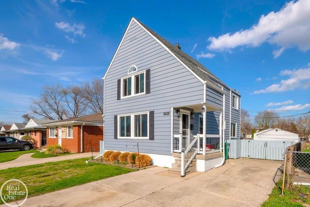 22816 Shakespeare Street, Eastpointe, MI 48021