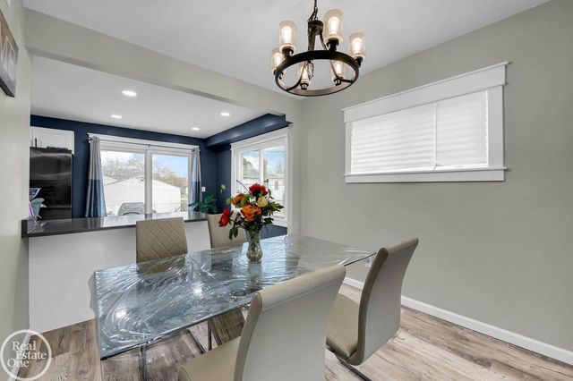 22816 Shakespeare Street, Eastpointe, MI 48021