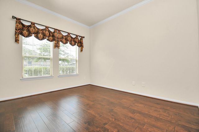 1122 Boxwood Place, Friendswood, TX 77546