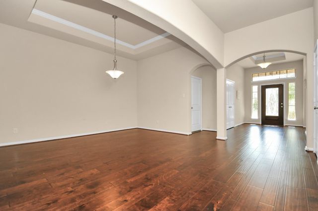 1122 Boxwood Place, Friendswood, TX 77546