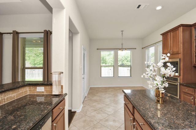 1122 Boxwood Place, Friendswood, TX 77546