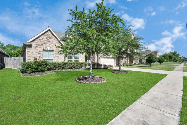 1122 Boxwood Place, Friendswood, TX 77546