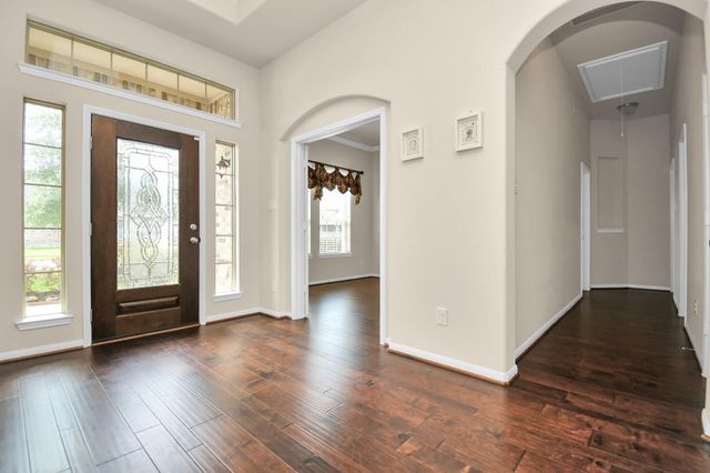 1122 Boxwood Place, Friendswood, TX 77546