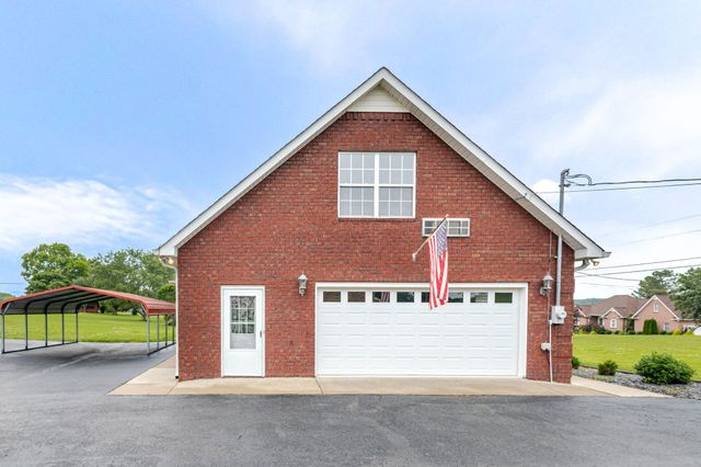 104 Redbud Dr, Shelbyville, TN 37160