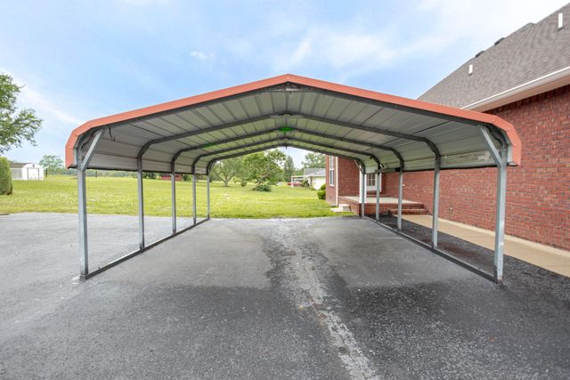104 Redbud Dr, Shelbyville, TN 37160