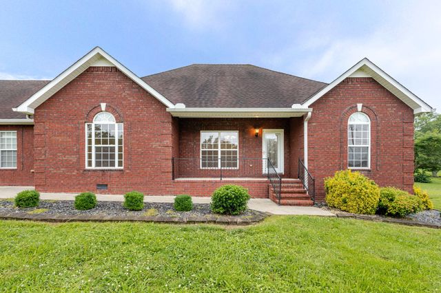 104 Redbud Dr, Shelbyville, TN 37160