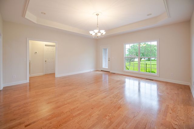104 Redbud Dr, Shelbyville, TN 37160