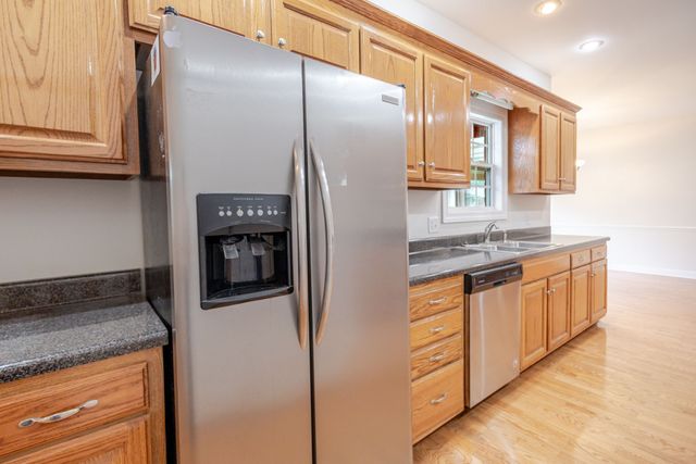 104 Redbud Dr, Shelbyville, TN 37160