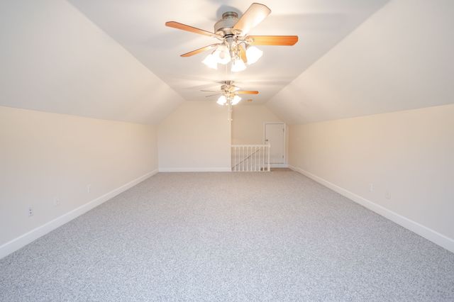 104 Redbud Dr, Shelbyville, TN 37160