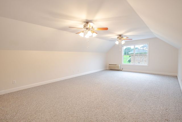 104 Redbud Dr, Shelbyville, TN 37160