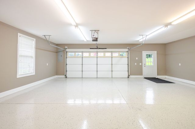 104 Redbud Dr, Shelbyville, TN 37160