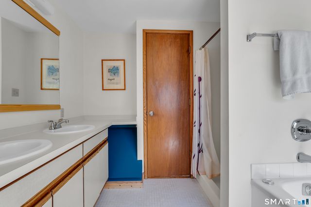 446 Whitfield Street C, Guilford, CT 06437