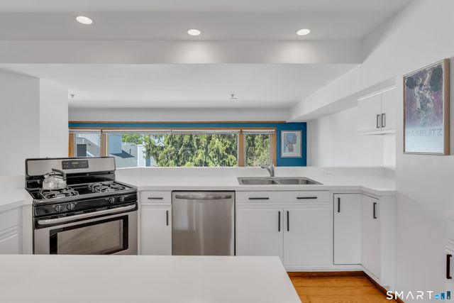 446 Whitfield Street C, Guilford, CT 06437