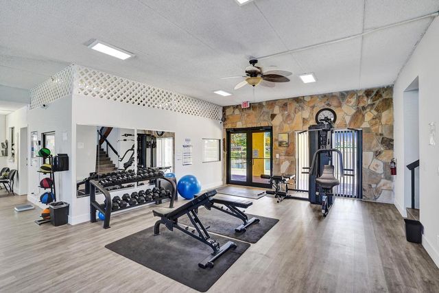 973 Springdale Circle 97-C, Palm Springs, FL 33461