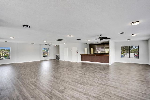 973 Springdale Circle 97-C, Palm Springs, FL 33461