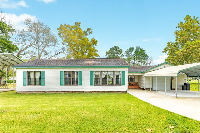 404 Chestnut Street, Brazoria, TX 77422