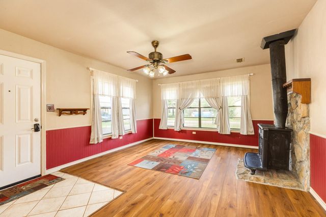 404 Chestnut Street, Brazoria, TX 77422