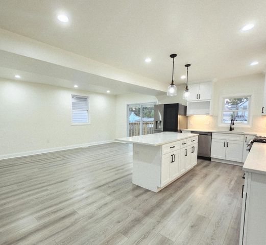 1021 Moss Street, Hammond, IN 46320