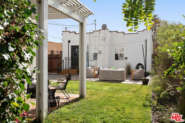 607 W 111th Place, Los Angeles, CA 90044