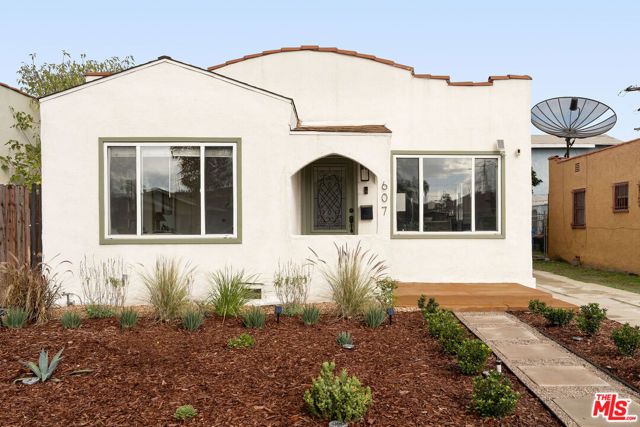 607 W 111th Place, Los Angeles, CA 90044