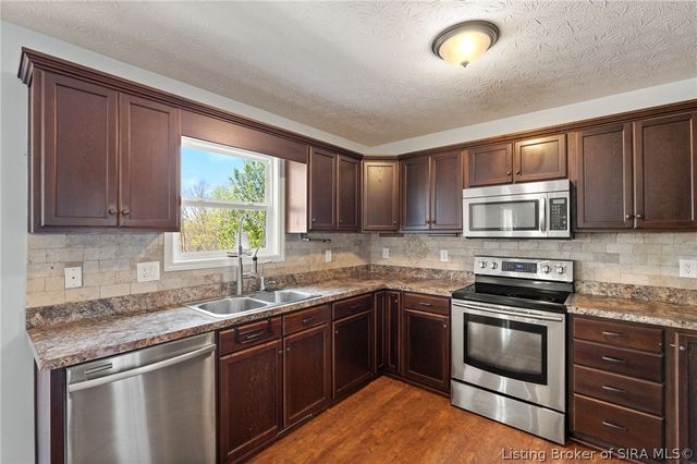 7046 Corydon Ridge Road, Lanesville, IN 47136
