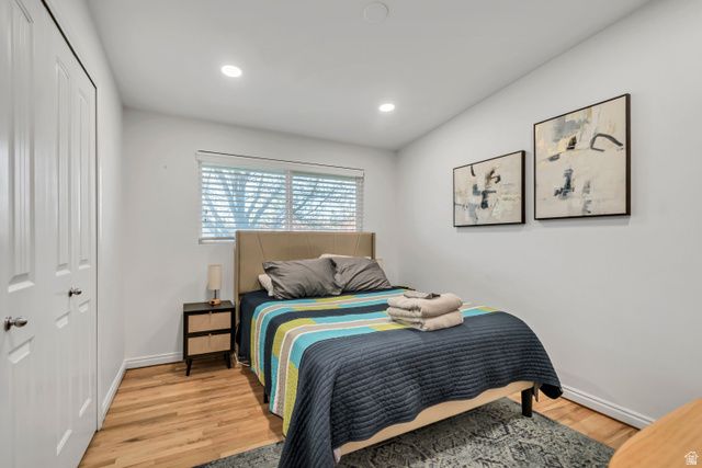 1697 E BUNKERHILL RD, Holladay, UT 84117