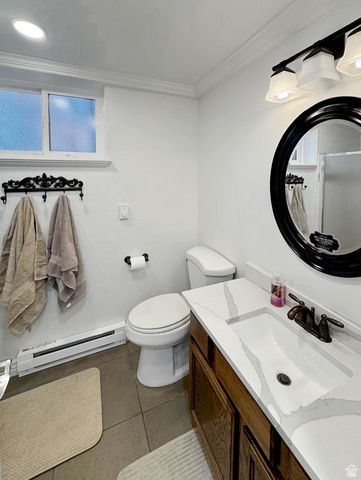 1697 E BUNKERHILL RD, Holladay, UT 84117