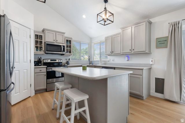 3528 W PLYMOUTH ROCK CV, Lehi, UT 84043
