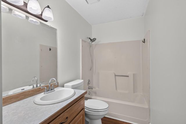 19205 Yale Street NW, Elk River, MN 55330