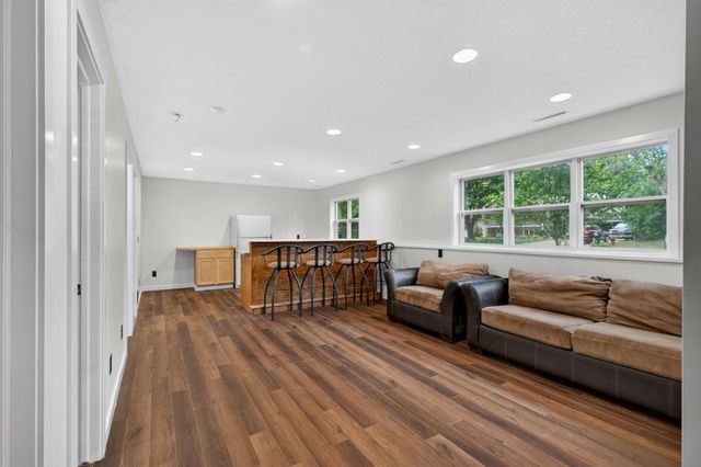19205 Yale Street NW, Elk River, MN 55330