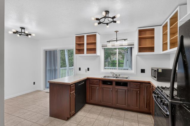 19205 Yale Street NW, Elk River, MN 55330